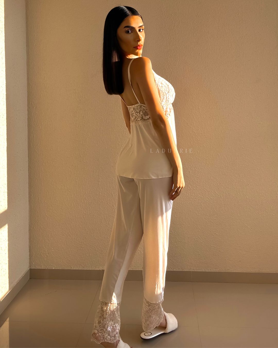 Conjunto Pijama J’adore - Slip Top em Renda & Calça Longa