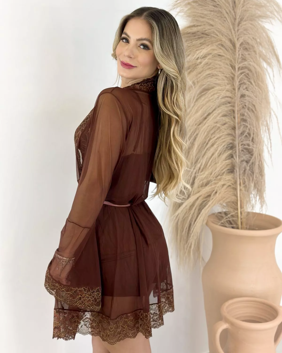 Robe Noix Royale em Tule e Renda
