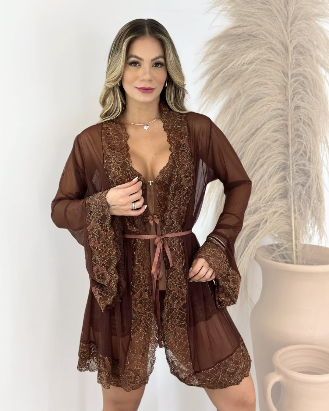 Robe Noix Royale em Tule e Renda